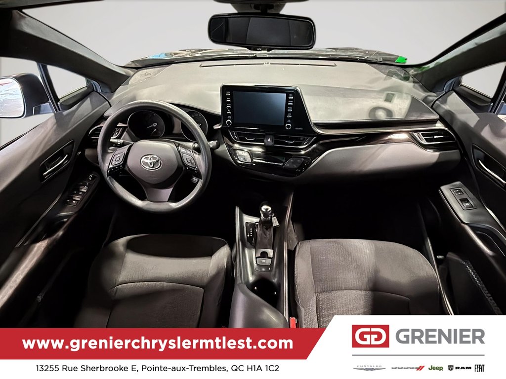 Toyota C-HR LE 2019 à Pointe-Aux-Trembles, Québec - 8 - w1024h768px