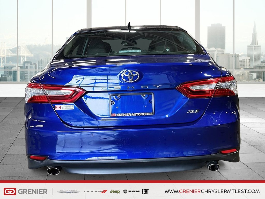 Toyota Camry XLE + TOIT OUVRANT PANO + CARPLAY 2018 à Pointe-Aux-Trembles, Québec - 3 - w1024h768px
