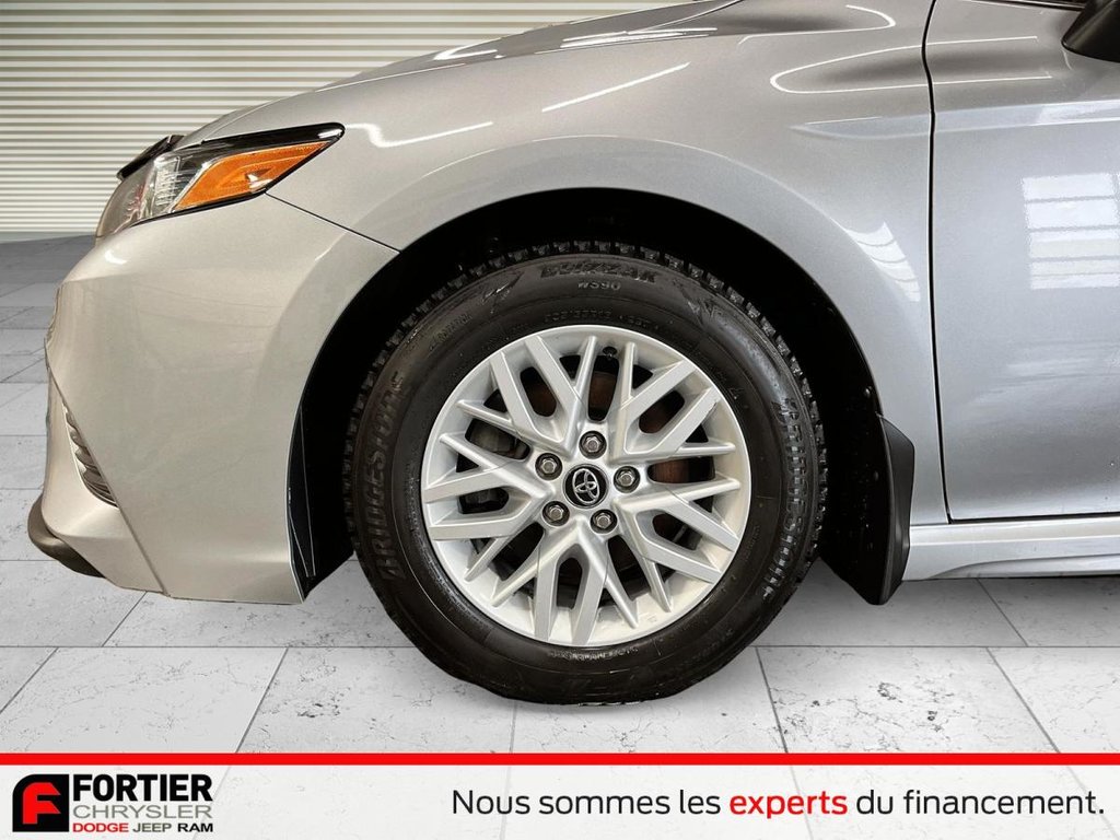Toyota Camry SE + CUIR + CAMERA DE RECUL 2019 à Pointe-Aux-Trembles, Québec - 8 - w1024h768px
