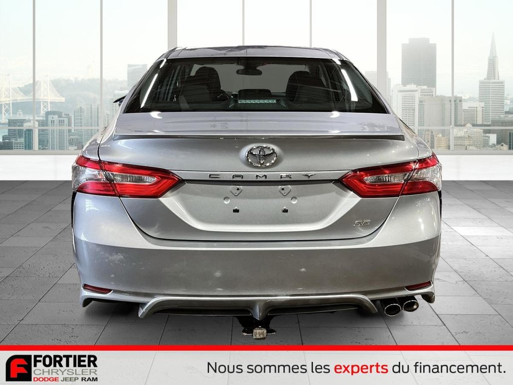 Toyota Camry SE + CUIR + CAMERA DE RECUL 2019 à Pointe-Aux-Trembles, Québec - 4 - w1024h768px