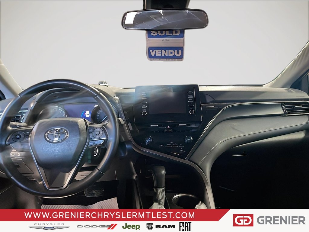 Toyota Camry SE + AWD + GROUPE ELECTRIQUE 2021 à Pointe-Aux-Trembles, Québec - 9 - w1024h768px