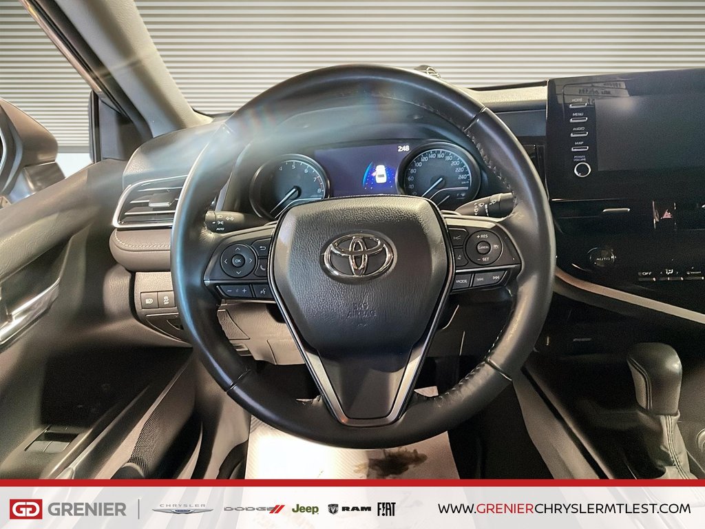 Toyota Camry SE + AWD + GROUPE ELECTRIQUE 2021 à Pointe-Aux-Trembles, Québec - 10 - w1024h768px
