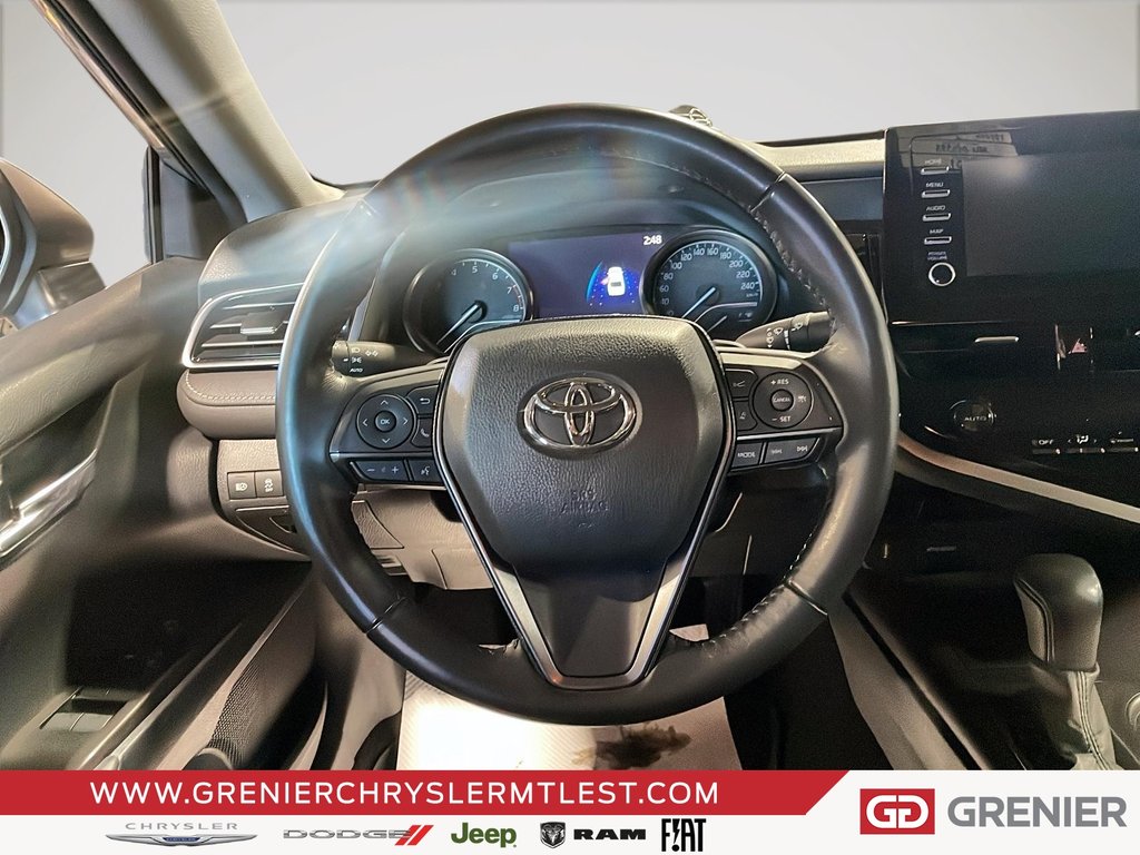 Toyota Camry SE + AWD + GROUPE ELECTRIQUE 2021 à Pointe-Aux-Trembles, Québec - 10 - w1024h768px