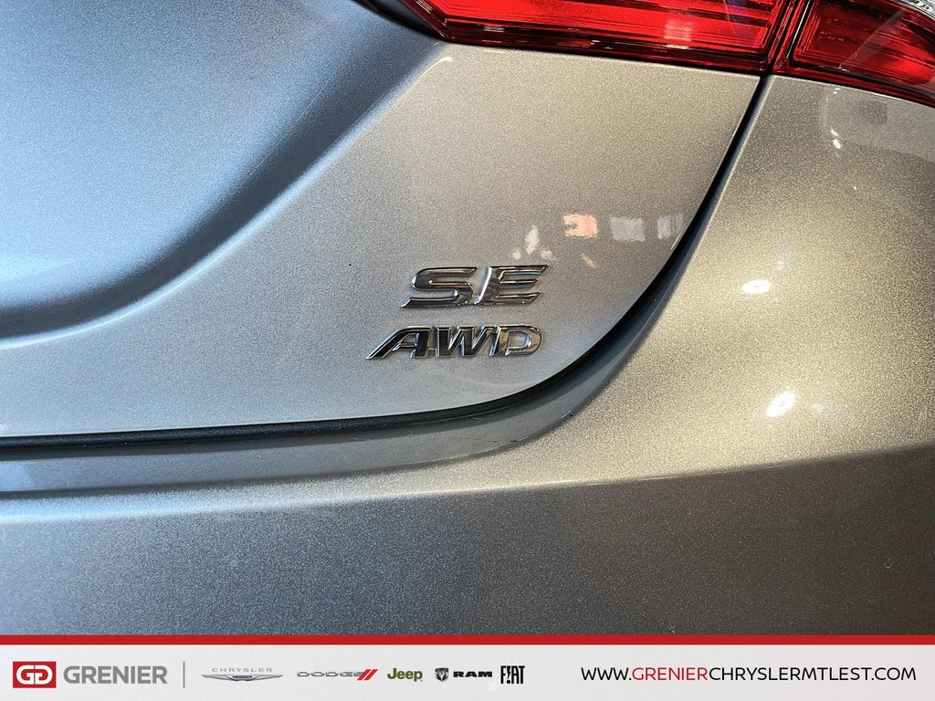 Toyota Camry SE + AWD + GROUPE ELECTRIQUE 2021 à Pointe-Aux-Trembles, Québec - 4 - w1024h768px