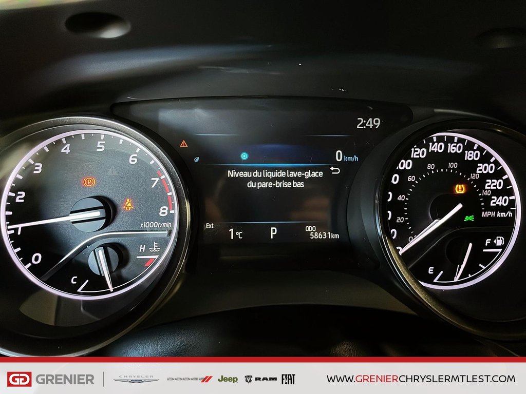 Toyota Camry SE + AWD + GROUPE ELECTRIQUE 2021 à Pointe-Aux-Trembles, Québec - 11 - w1024h768px
