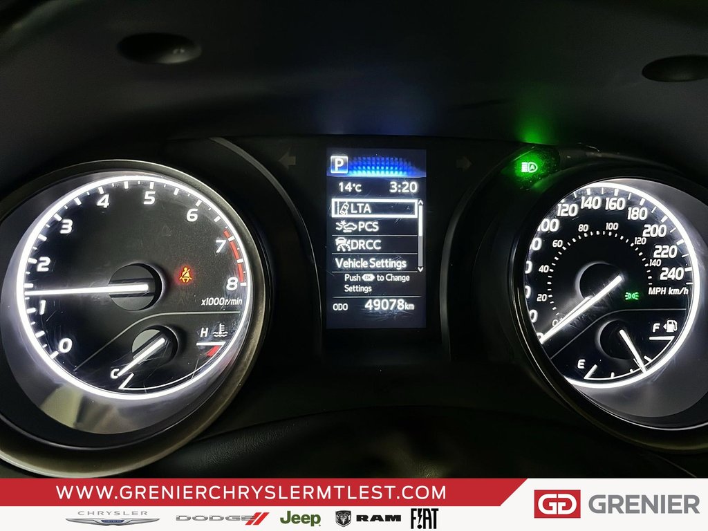 2023 Toyota Camry SE + CUIR + CARPLAY in Pointe-Aux-Trembles, Quebec - 10 - w1024h768px