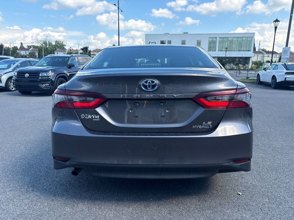 Toyota Camry Hybrid LE 2023 à Pointe-Aux-Trembles, Québec - 12 - w1024h768px