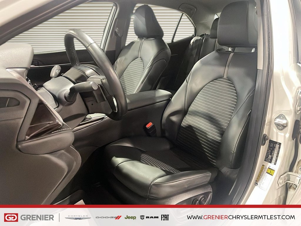 2024 Toyota Camry SE + CUIR + CARPLAY in Pointe-Aux-Trembles, Quebec - 7 - w1024h768px