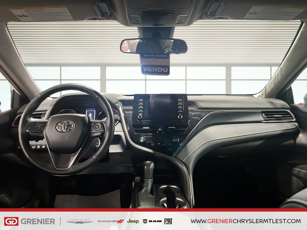 2024 Toyota Camry SE + CUIR + CARPLAY in Pointe-Aux-Trembles, Quebec - 8 - w1024h768px
