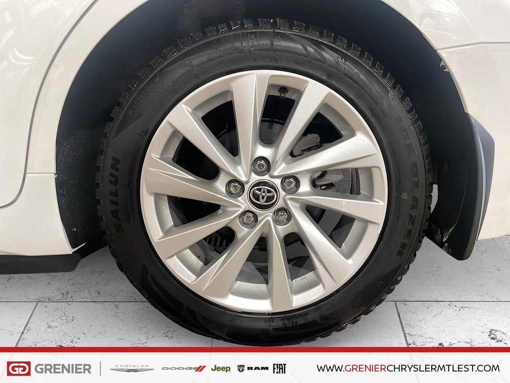 2024 Toyota Camry SE + CUIR + CARPLAY in Pointe-Aux-Trembles, Quebec - 6 - w1024h768px