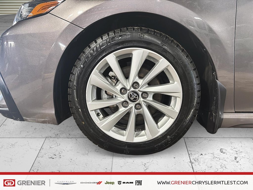 Toyota Camry SE + FWD + GROUPE ELECTRIIQUE 2024 à Pointe-Aux-Trembles, Québec - 6 - w1024h768px