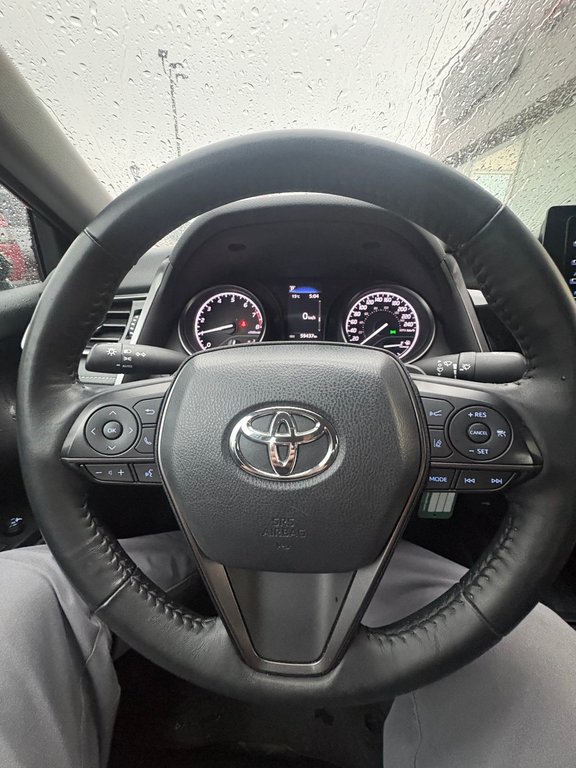 Toyota Camry SE AWD 2024 à Pointe-Aux-Trembles, Québec - 8 - w1024h768px