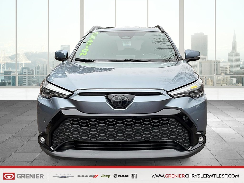 2024 Toyota Corolla Cross XSE HYBRIDE + AWD + TOIT OUVRANT in Pointe-Aux-Trembles, Quebec - 2 - w1024h768px