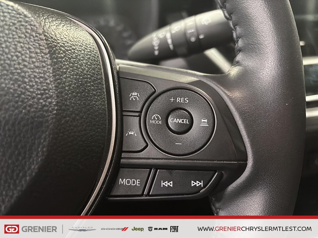 Toyota Corolla Cross LE + AWD + SIEGES ET VOLANT CHAUFFANTS 2025 à Pointe-Aux-Trembles, Québec - 10 - w1024h768px