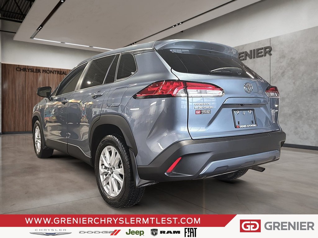 Toyota Corolla Cross LE + AWD + SIEGES ET VOLANT CHAUFFANTS 2025 à Pointe-Aux-Trembles, Québec - 4 - w1024h768px