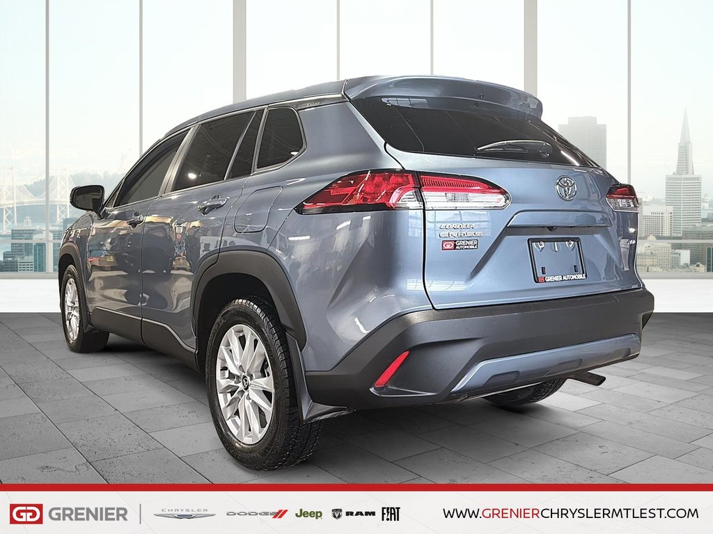 Toyota Corolla Cross LE + AWD + SIEGES ET VOLANT CHAUFFANTS 2025 à Pointe-Aux-Trembles, Québec - 4 - w1024h768px