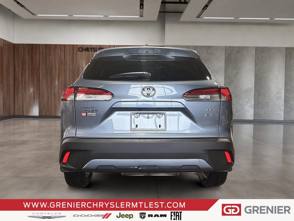 Toyota Corolla Cross LE + AWD + SIEGES ET VOLANT CHAUFFANTS 2025 à Pointe-Aux-Trembles, Québec - 3 - w1024h768px