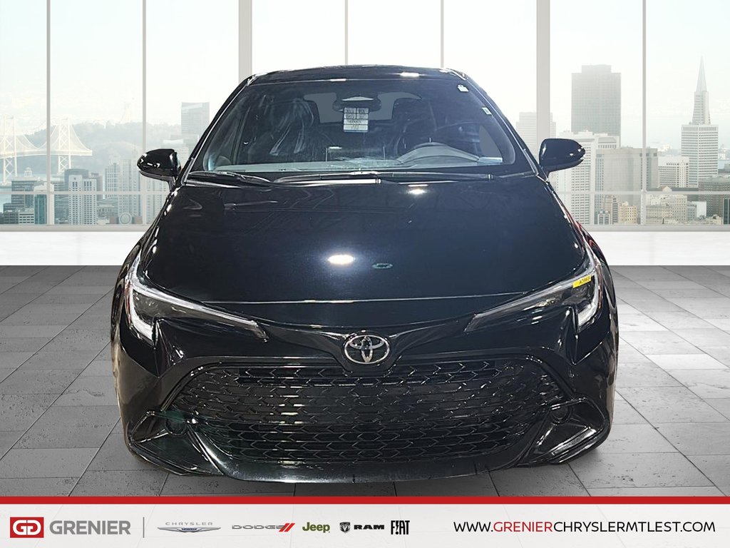Toyota Corolla Hatchback SE PLUS + FWD + GROUPE ELECTRIQUE 2025 à Pointe-Aux-Trembles, Québec - 2 - w1024h768px