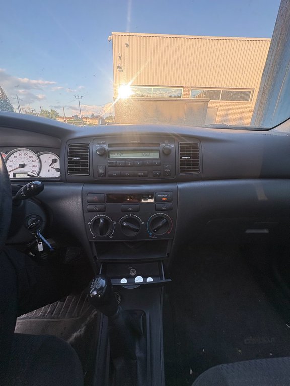 Toyota Corolla S SPORT 2005 à Pointe-Aux-Trembles, Québec - 15 - w1024h768px
