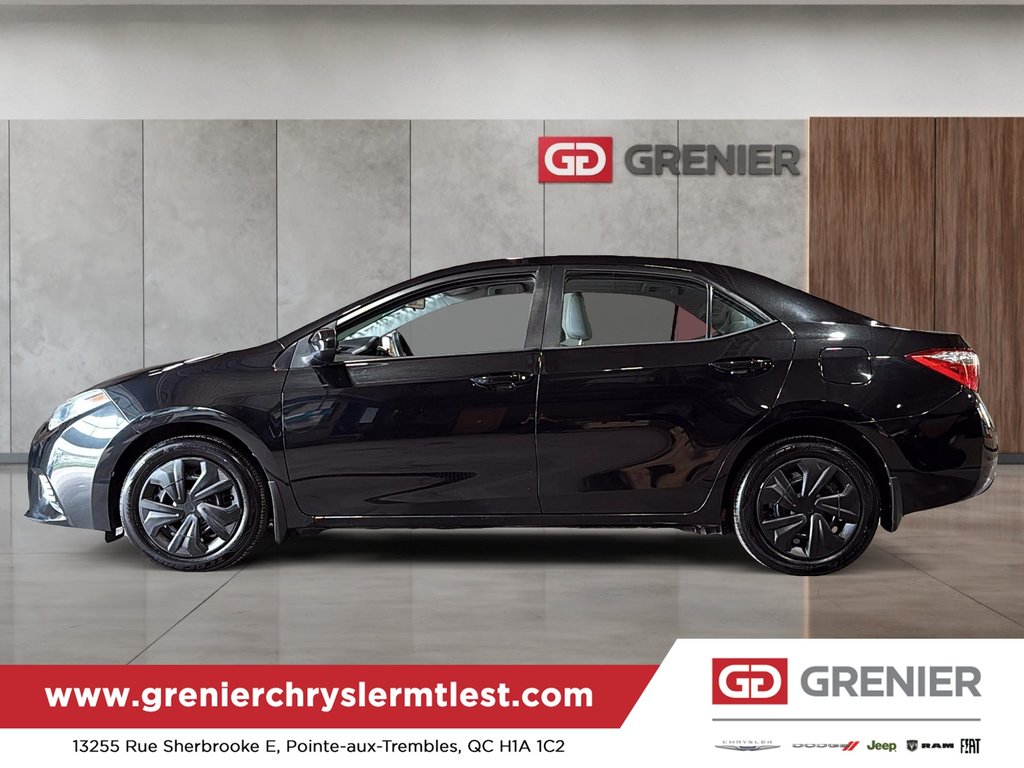 Toyota Corolla LE 2015 à Pointe-Aux-Trembles, Québec - 3 - w1024h768px