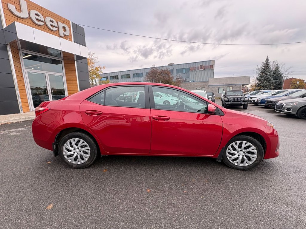 Toyota Corolla LE 2018 à Pointe-Aux-Trembles, Québec - 7 - w1024h768px