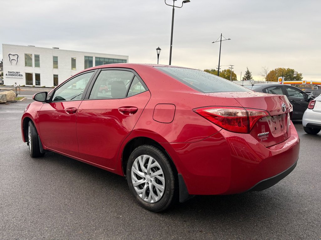 Toyota Corolla LE 2018 à Pointe-Aux-Trembles, Québec - 4 - w1024h768px