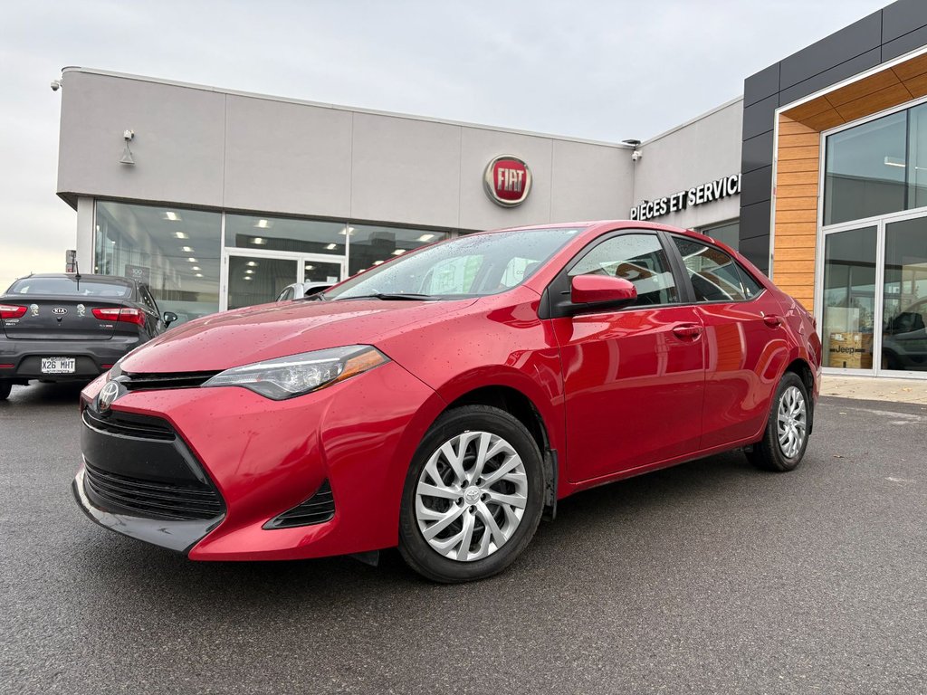 Toyota Corolla LE 2018 à Pointe-Aux-Trembles, Québec - 1 - w1024h768px