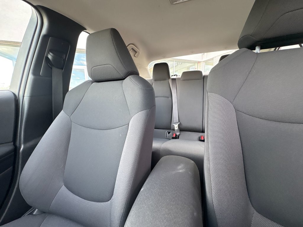 Toyota Corolla  2020 à Pointe-Aux-Trembles, Québec - 21 - w1024h768px