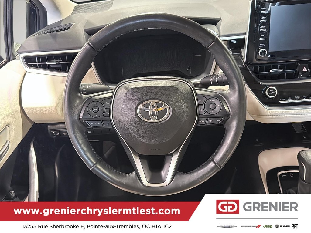 Toyota Corolla XLE 2022 à Pointe-Aux-Trembles, Québec - 10 - w1024h768px