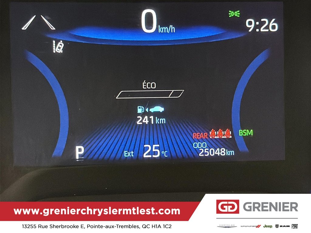 Toyota Corolla XLE 2022 à Pointe-Aux-Trembles, Québec - 11 - w1024h768px