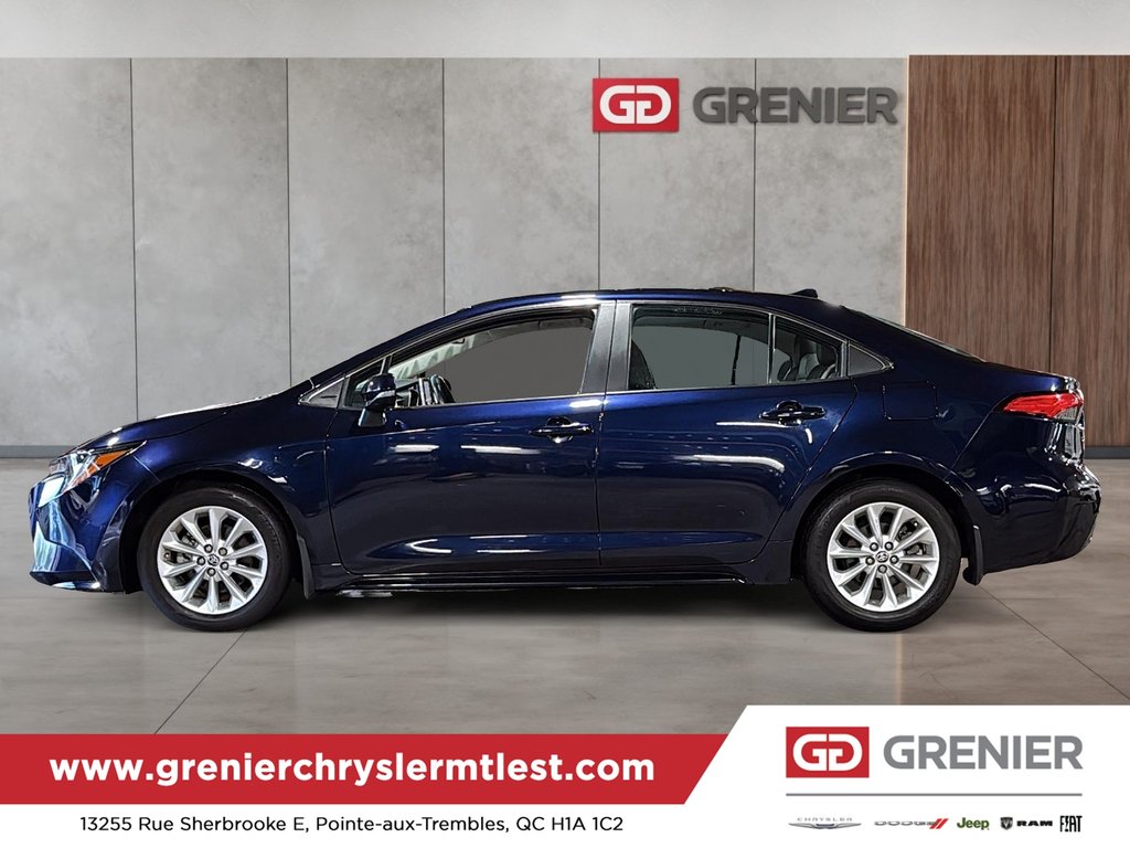 Toyota Corolla XLE 2022 à Pointe-Aux-Trembles, Québec - 2 - w1024h768px