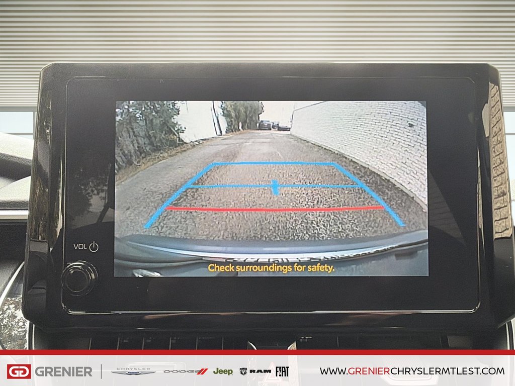 Toyota Corolla HYBRID LE + SIEGES CHAUFFANTS + CARPLAY 2023 à Pointe-Aux-Trembles, Québec - 16 - w1024h768px