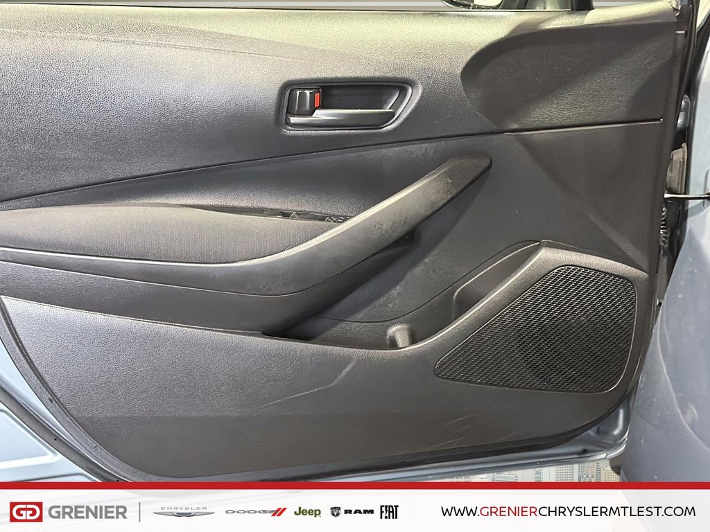 Toyota Corolla HYBRID LE + SIEGES CHAUFFANTS + CARPLAY 2023 à Pointe-Aux-Trembles, Québec - 9 - w1024h768px