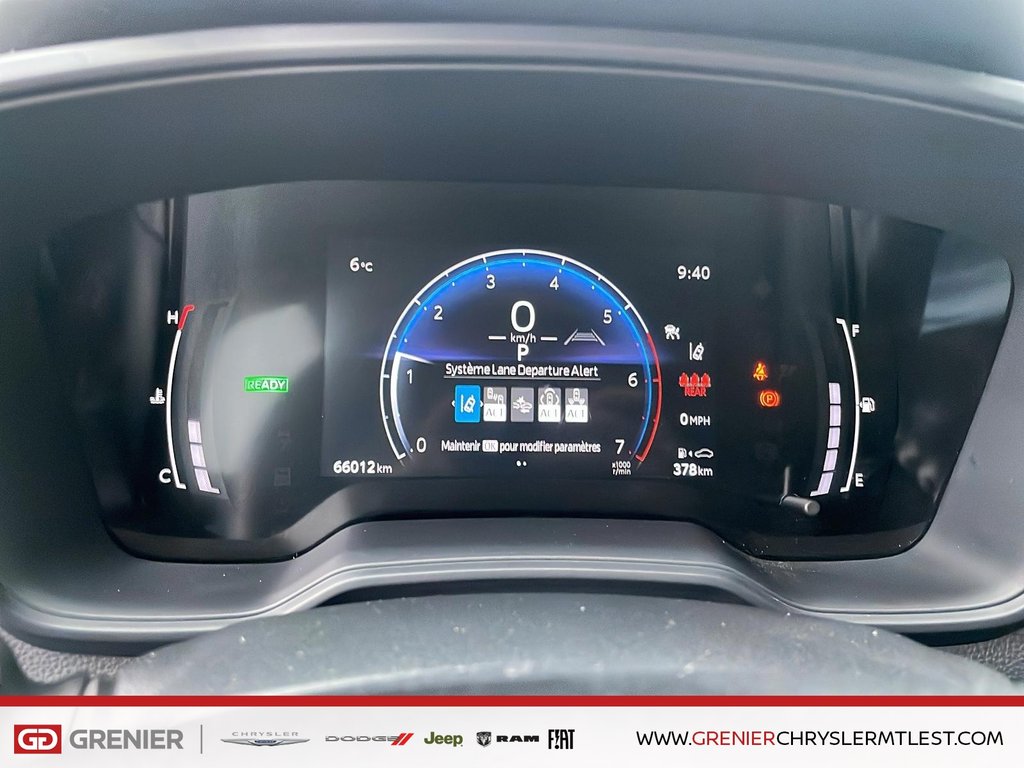 Toyota Corolla LE + HYBRIDE + AWD 2024 à Pointe-Aux-Trembles, Québec - 12 - w1024h768px