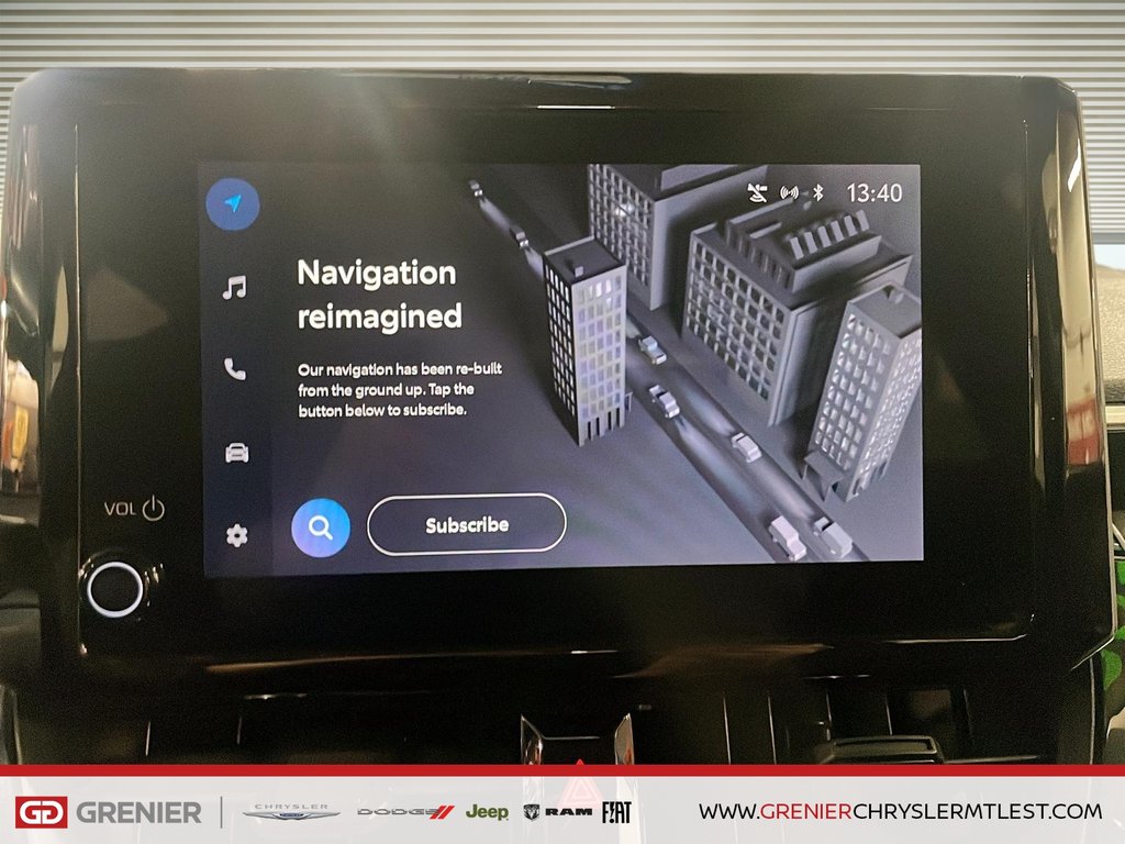 Toyota Corolla HYBRIDE + LE + AWD + CARPLAY 2024 à Pointe-Aux-Trembles, Québec - 14 - w1024h768px