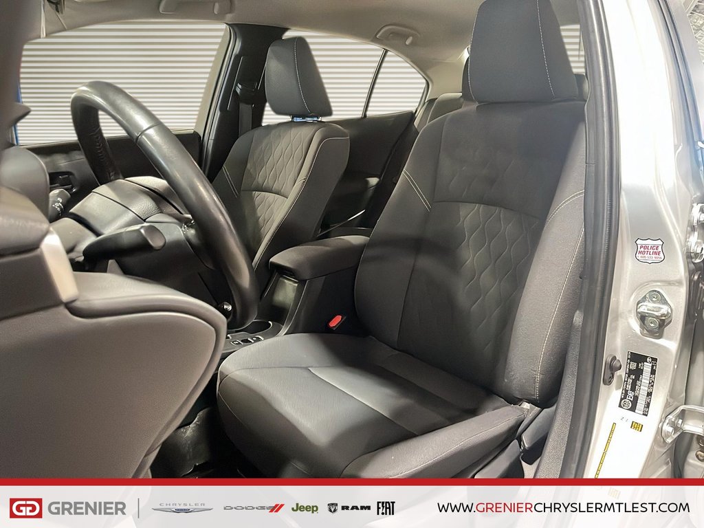 Toyota Corolla HYBRIDE + LE + AWD + CARPLAY 2024 à Pointe-Aux-Trembles, Québec - 8 - w1024h768px