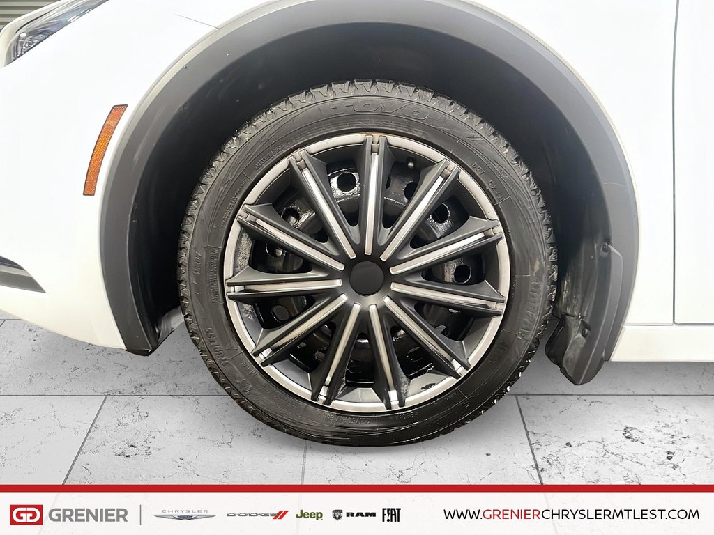 Toyota Prius Plug-in Hybrid SE + FWD + GROUPE ELECTRIQUE 2025 à Pointe-Aux-Trembles, Québec - 6 - w1024h768px