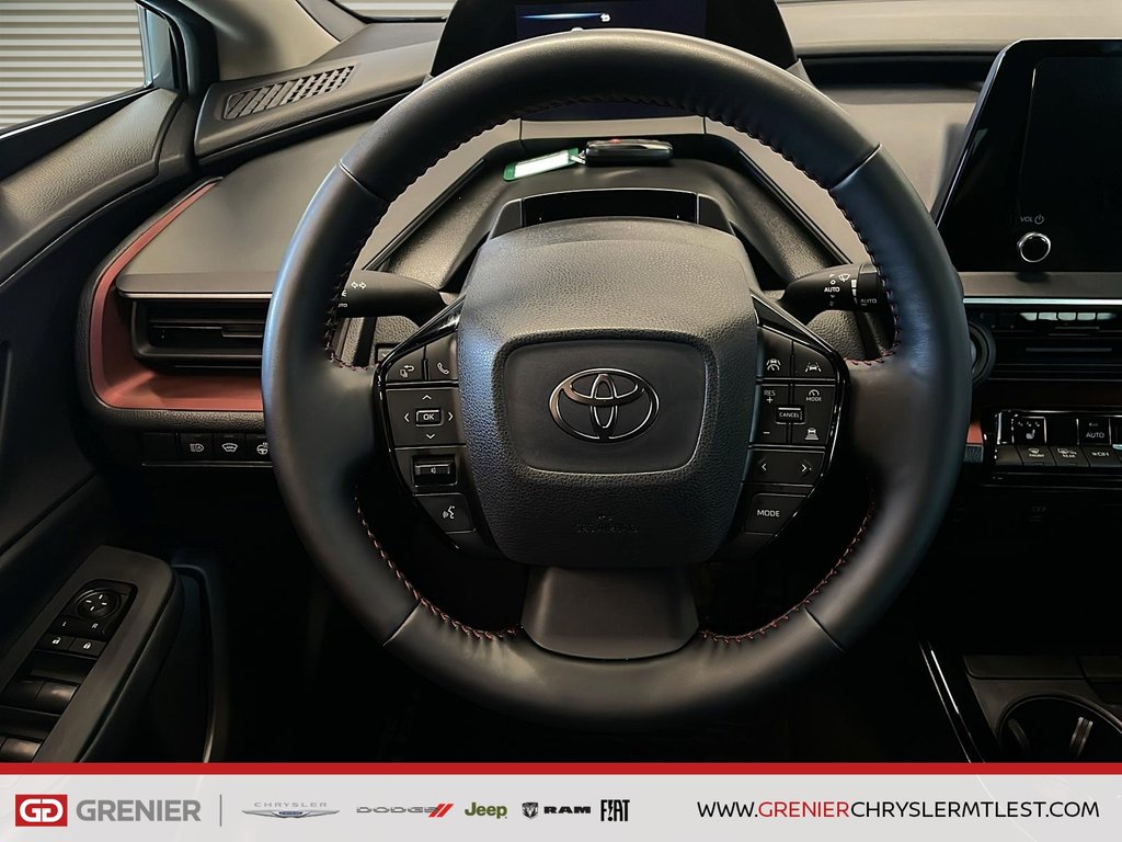 2024 Toyota PRIUS PRIME HYBRIDE BRANCHABLE + CARPLAY in Pointe-Aux-Trembles, Quebec - 9 - w1024h768px