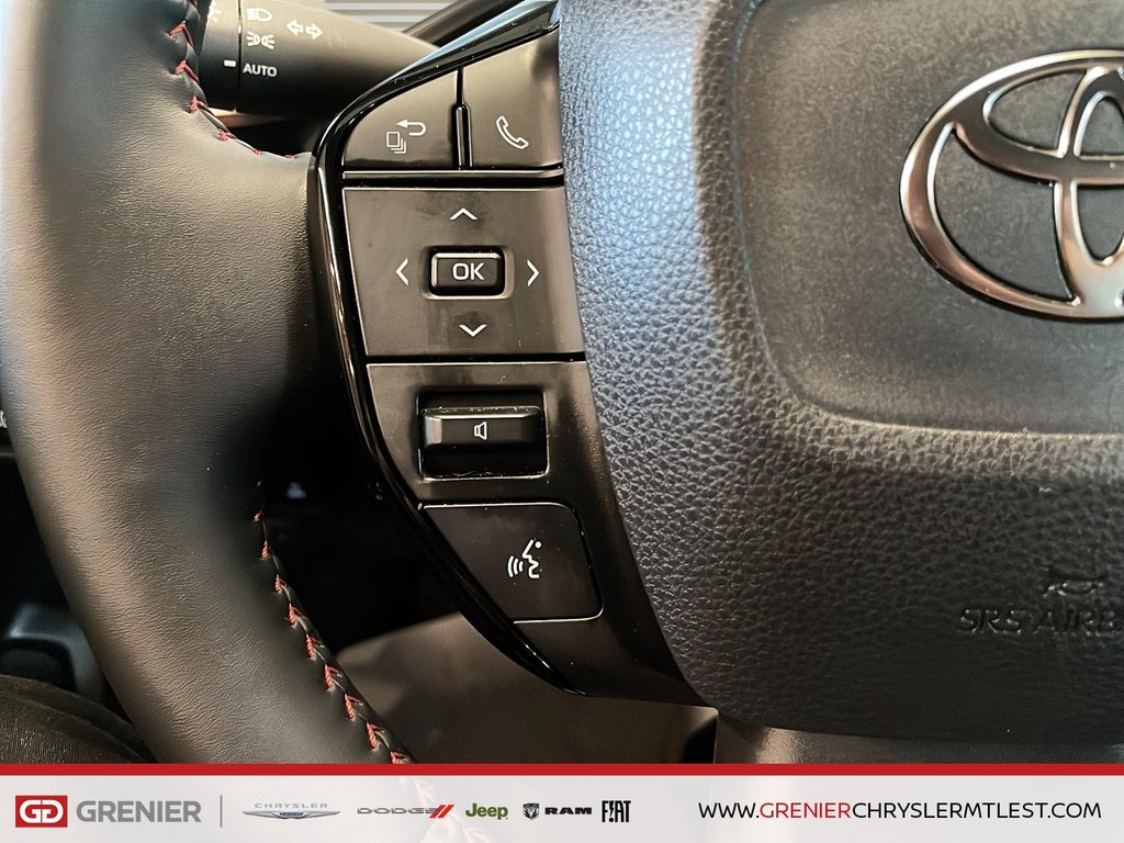 2024 Toyota PRIUS PRIME HYBRIDE BRANCHABLE + CARPLAY in Pointe-Aux-Trembles, Quebec - 11 - w1024h768px