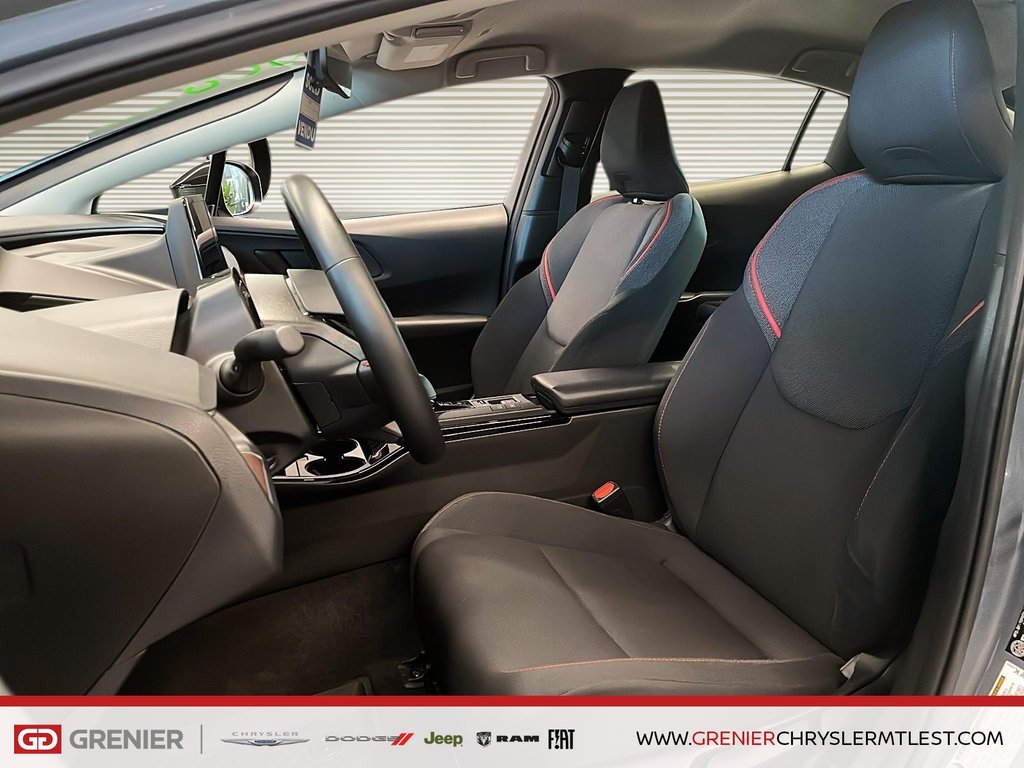 2024 Toyota PRIUS PRIME HYBRIDE BRANCHABLE + CARPLAY in Pointe-Aux-Trembles, Quebec - 10 - w1024h768px
