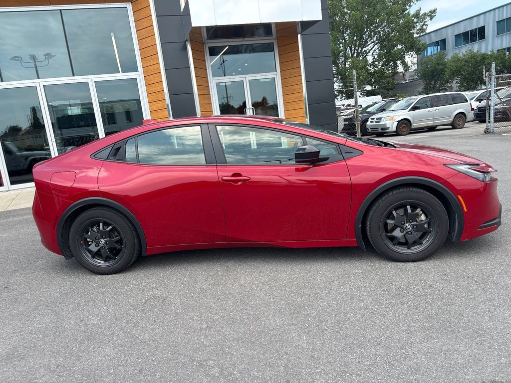 2024 Toyota Prius Prime XSE in Pointe-Aux-Trembles, Quebec - 4 - w1024h768px