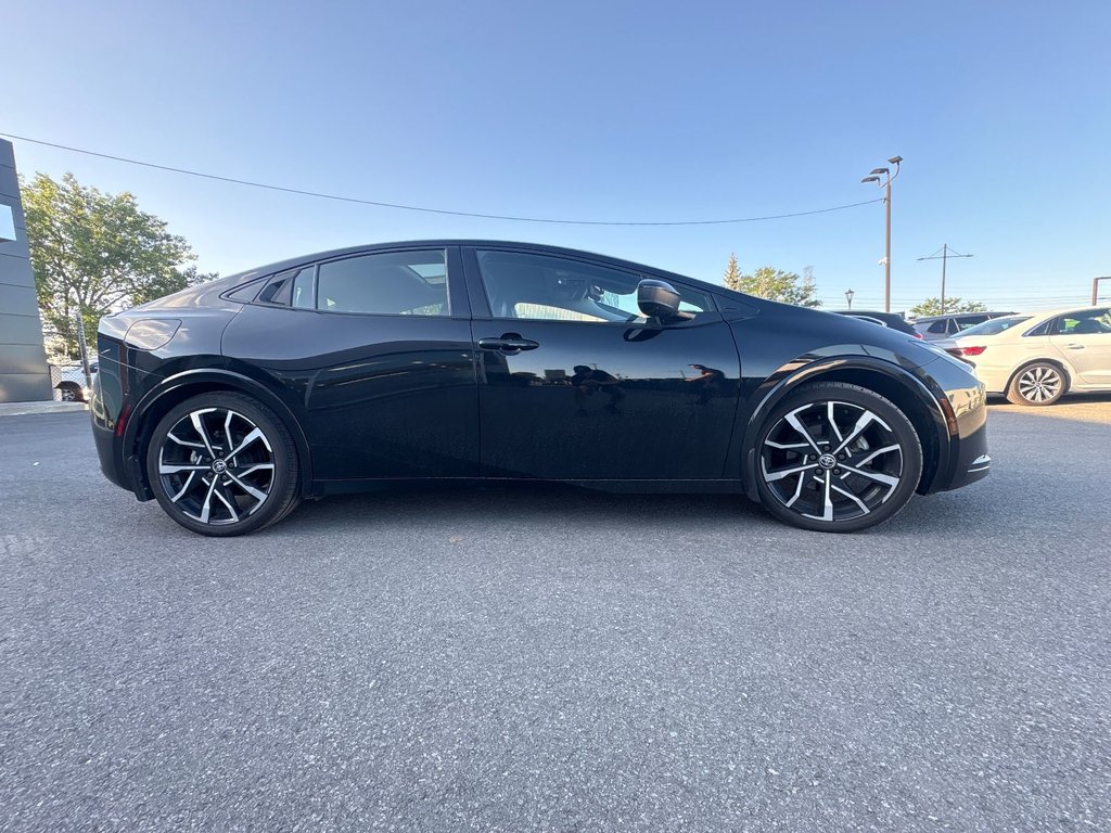 2024 Toyota Prius Prime XSE in Pointe-Aux-Trembles, Quebec - 6 - w1024h768px