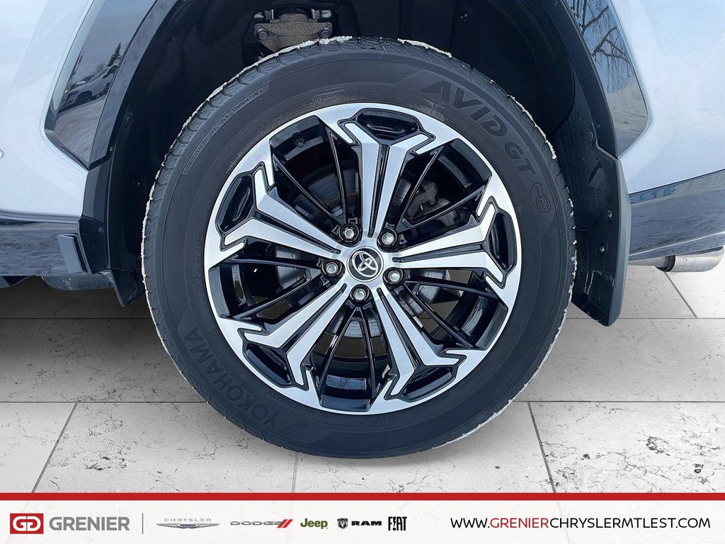 Toyota RAV4 Prime XSE + HYBRIDE + AWD + TOIT OUVRANT 2024 à Pointe-Aux-Trembles, Québec - 7 - w1024h768px