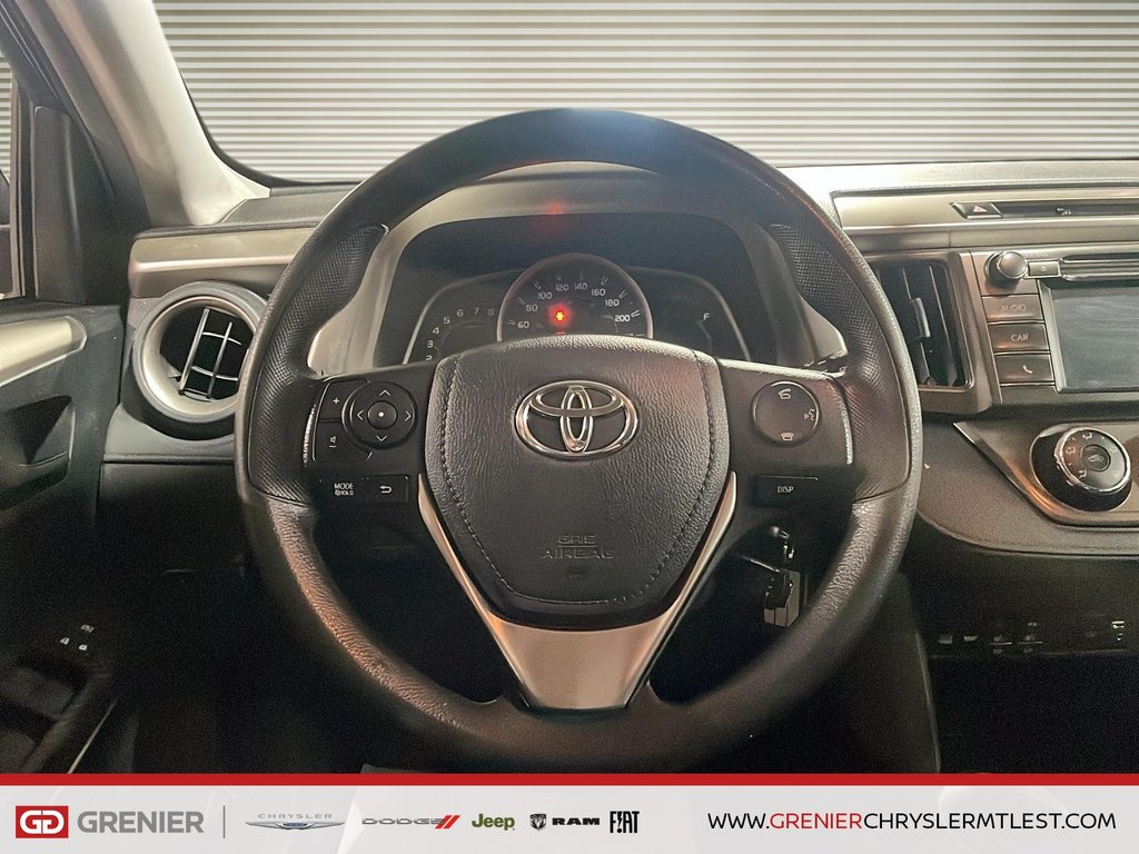 Toyota RAV4 LE + BLUETOOTH + CLIMATISATION 2015 à Pointe-Aux-Trembles, Québec - 8 - w1024h768px