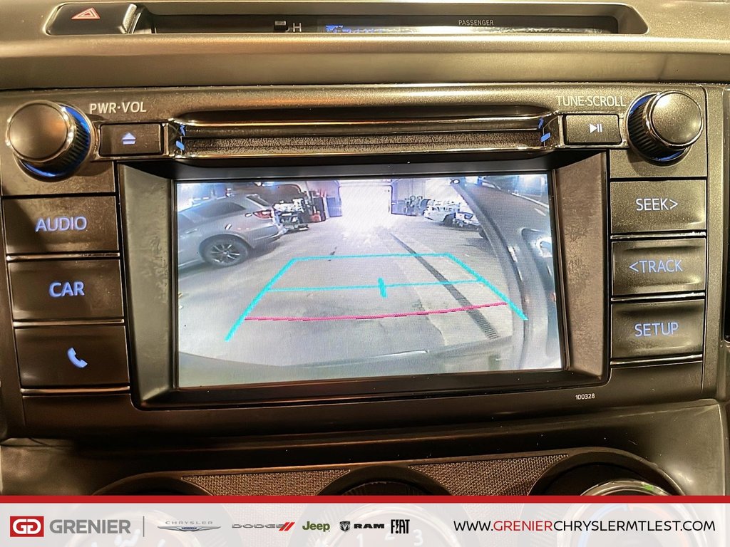 Toyota RAV4 LE + BLUETOOTH + CLIMATISATION 2015 à Pointe-Aux-Trembles, Québec - 13 - w1024h768px