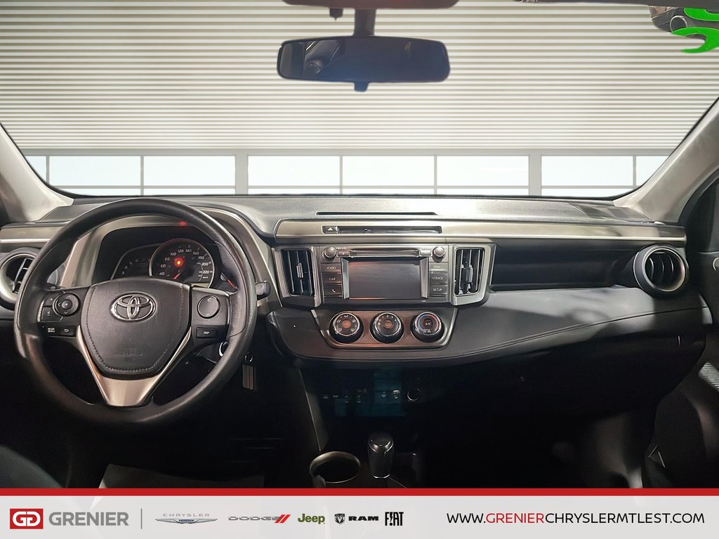 Toyota RAV4 LE + BLUETOOTH + CLIMATISATION 2015 à Pointe-Aux-Trembles, Québec - 6 - w1024h768px
