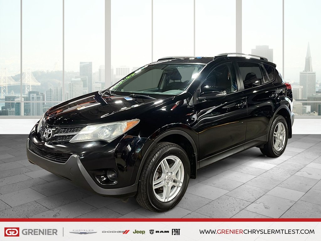 Toyota RAV4 LE + BLUETOOTH + CLIMATISATION 2015 à Pointe-Aux-Trembles, Québec - 1 - w1024h768px