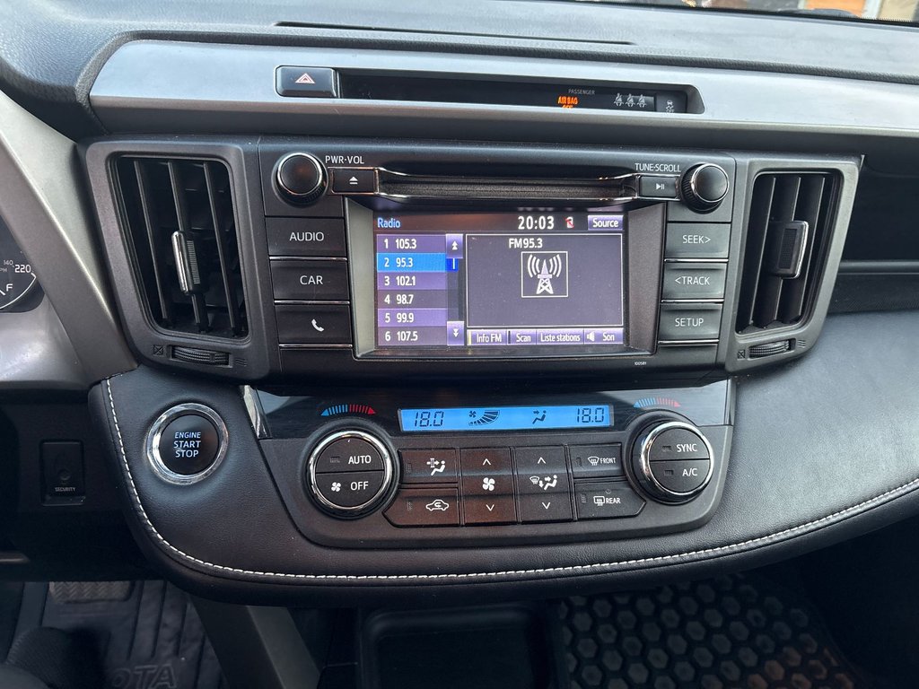 2018 Toyota RAV4 XLE+AWD in Pointe-Aux-Trembles, Quebec - 13 - w1024h768px