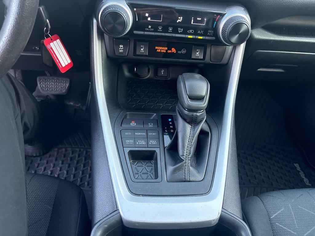 Toyota RAV4 LE 2020 à Pointe-Aux-Trembles, Québec - 11 - w1024h768px
