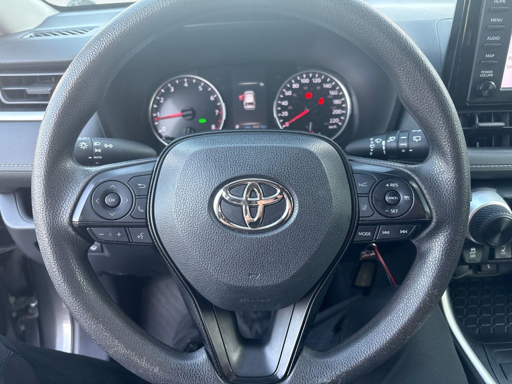 Toyota RAV4 LE 2020 à Pointe-Aux-Trembles, Québec - 9 - w1024h768px